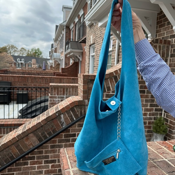 Blue Suede Shoulder Bag, Brand-Borse in Pelle- Women. - Picture 3 of 7